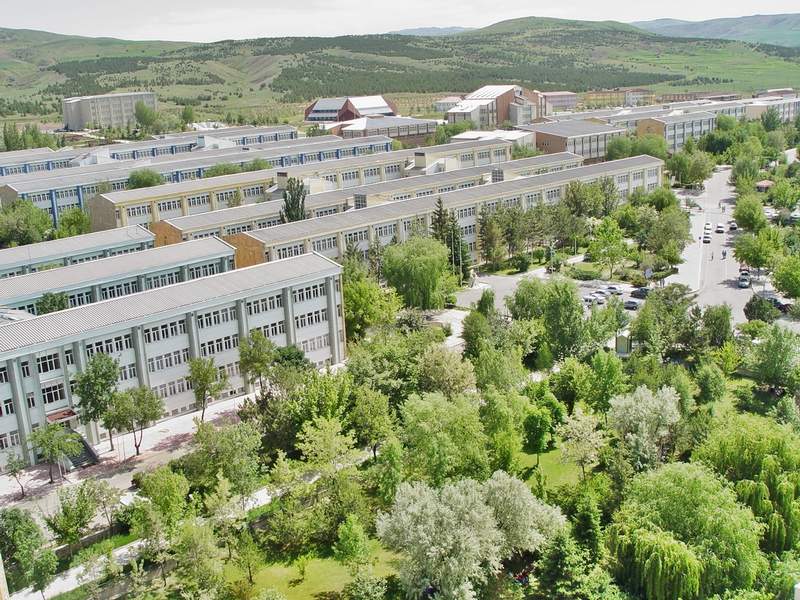 cumhuriyet universitesi kampus