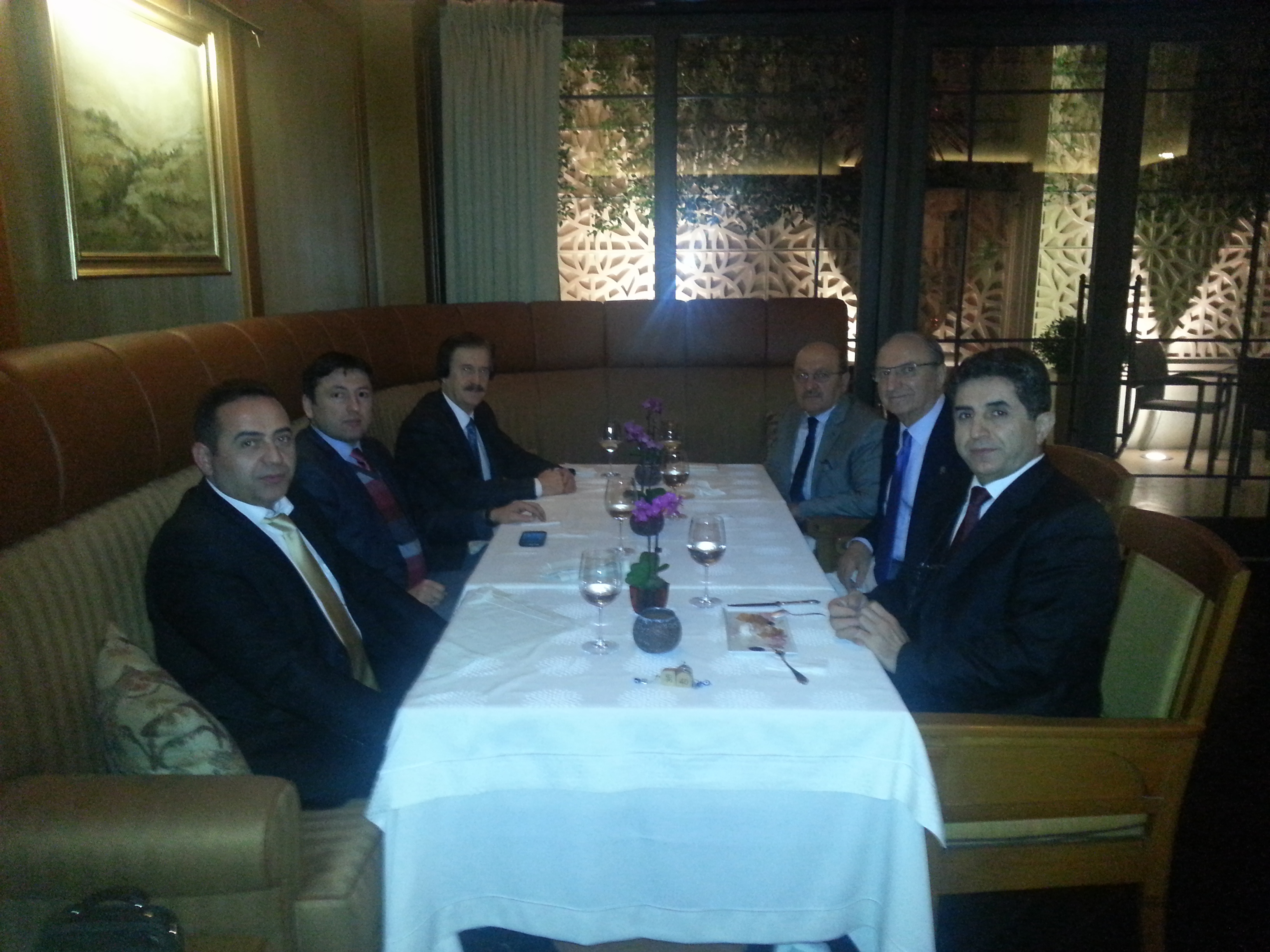 İSTANBUL'DA HAFİK KAMER ÖRNEK MYO İÇİN İŞ ADAMLARI VE İLÇE YÖNETİMİ İLE BİRARAYA GELİNDİ