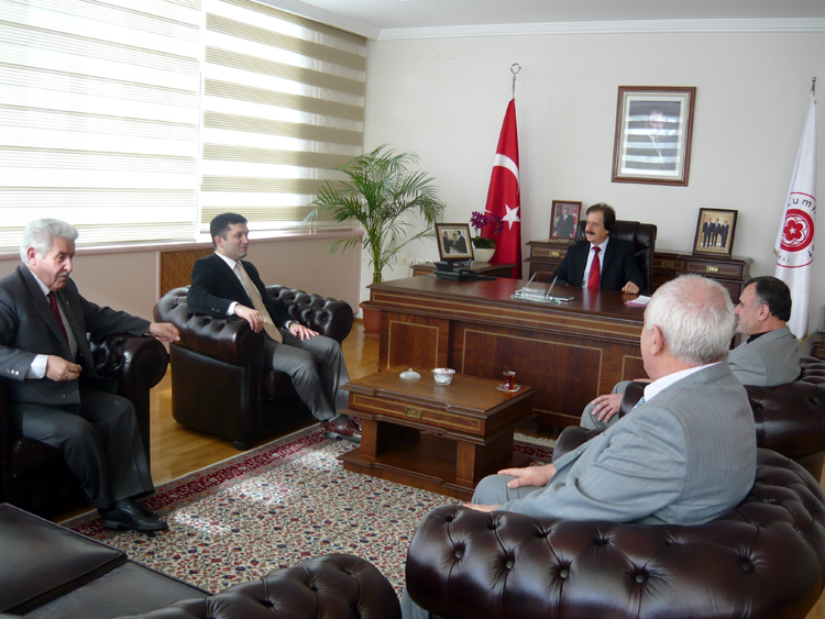 YILDIZELİ HEYETİ'NDEN, REKTÖRÜMÜZE ZİYARET
