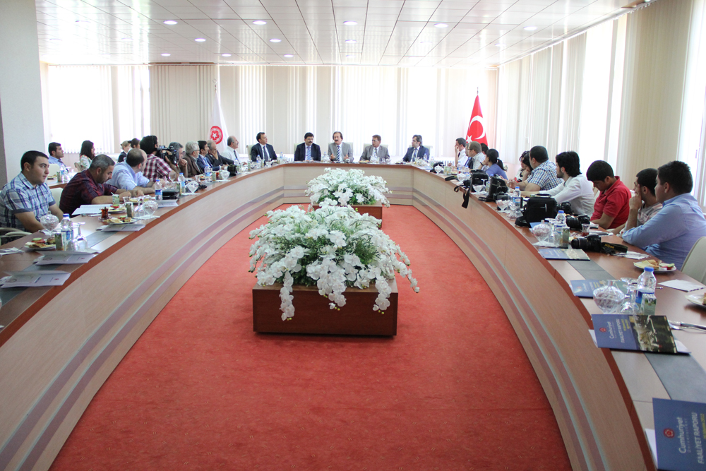 REKTÖRÜMÜZÜN 1 YILLIK DEĞERLENDİRME TOPLANTISI