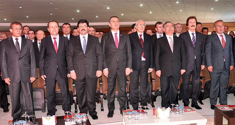 ÜNİVERSİTEMİZDE 6 BİNANIN AÇILIŞI YAPILIRKEN 5 BİNANIN DA TEMELİ ATILDI